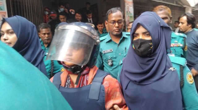 ইডেন কলেজ ছাত্রলীগের সভাপতি রিভা দুই দিনের রিমান্ডে